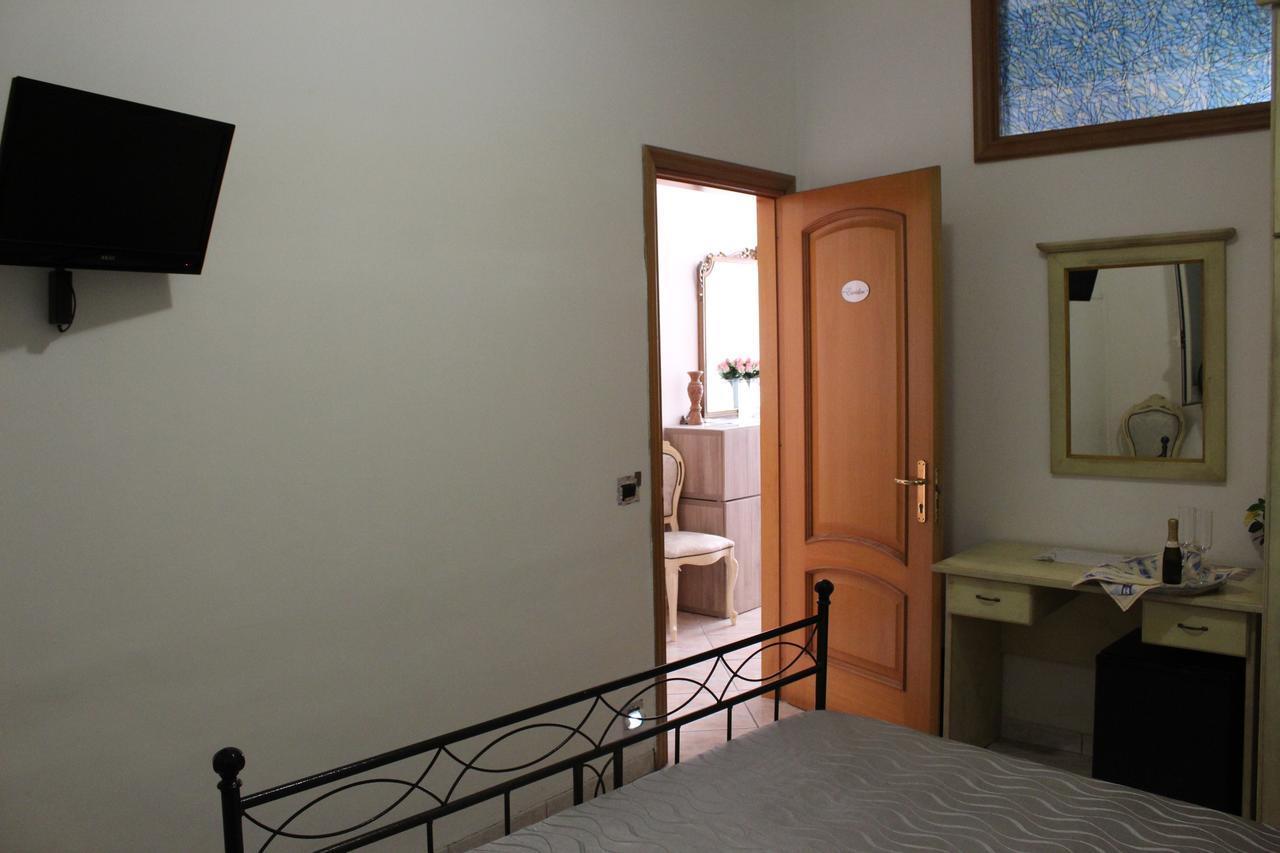 La Vela Bed & Breakfast Фуроре Екстериор снимка